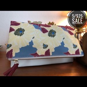 🔺New Rachel Pally Clutch Reversible Bloom Flora